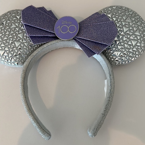 Brand new Disney ears - Picture 2 of 3